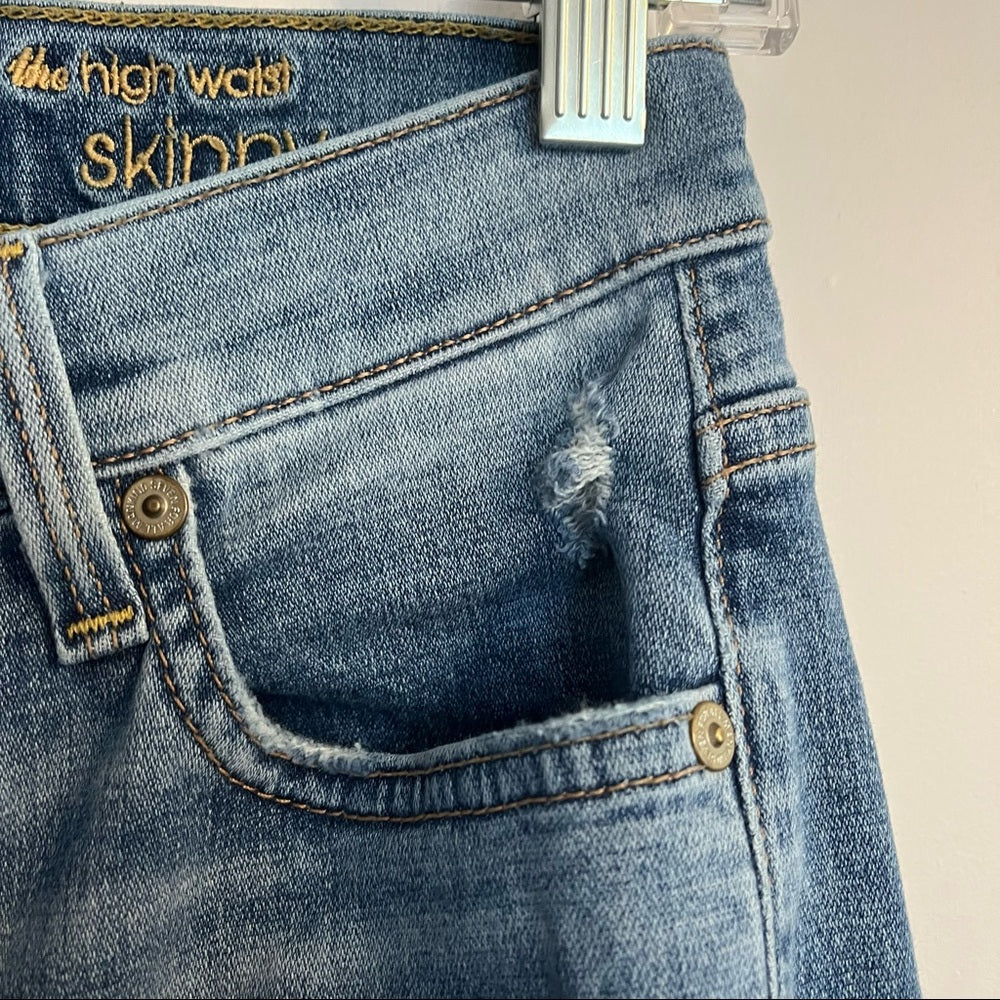 7 For All Mankind | Raw Hem Distressed The High Waist Skinny Jeans in Size 26/2