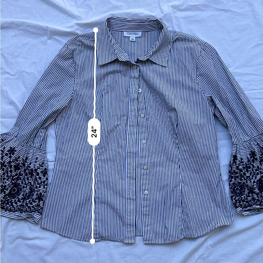 Calvin Klein Button Down Shirt - Striped black and white - Size S