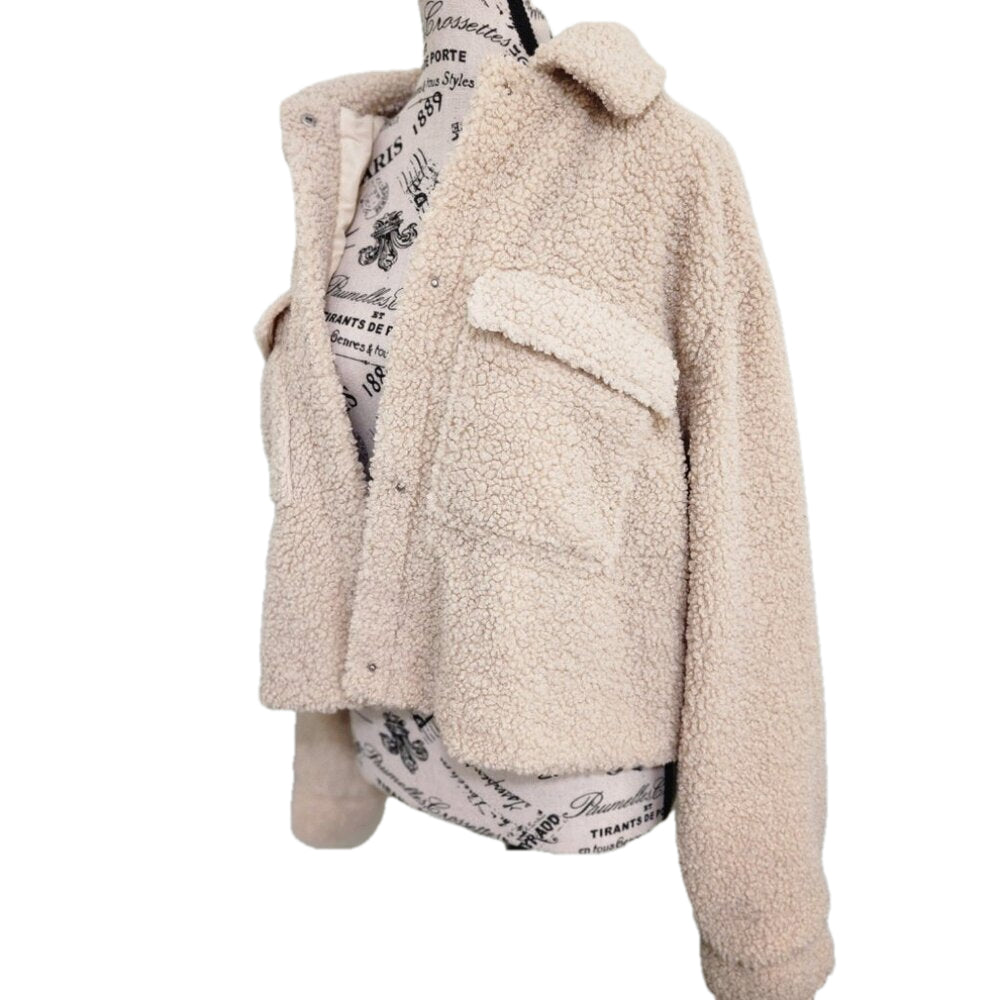 DIVIDED Teddy Button Up Fleece Cropped Jacket Beige Size L