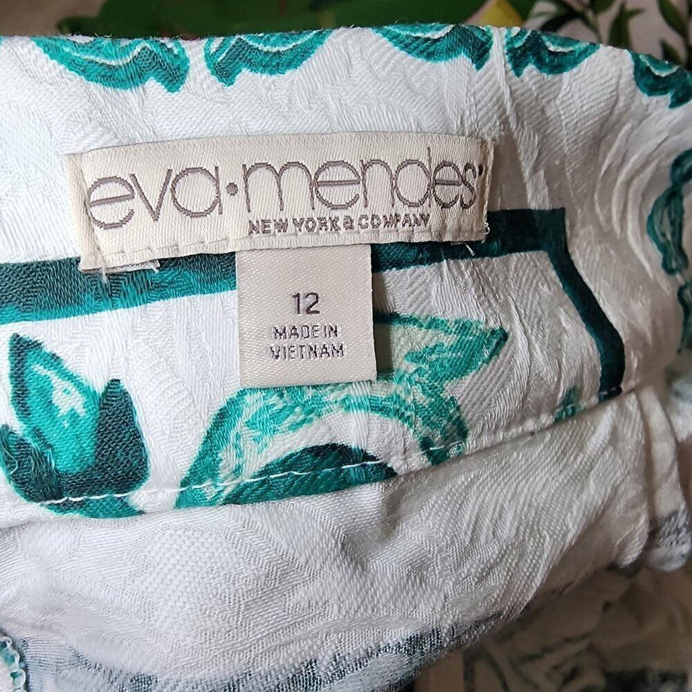 Eva Mendes Green and White Skirt in size 12