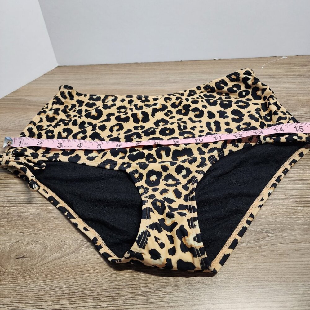 Salt and Cove Animal Print Bikini Bottom Size M (Juniors) (NWOT)