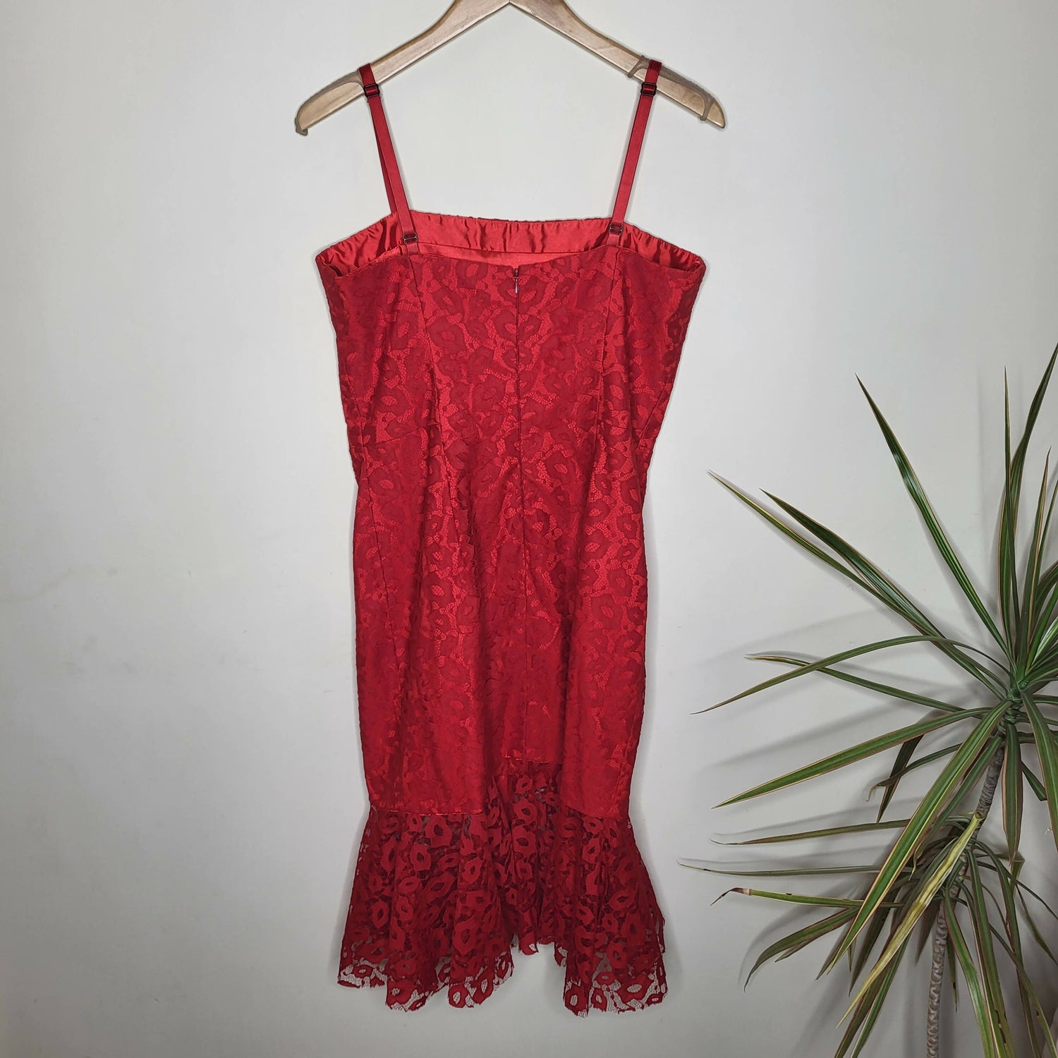 Milly Lace Overlay Flounce Dress - Abstract - Red/Ruby