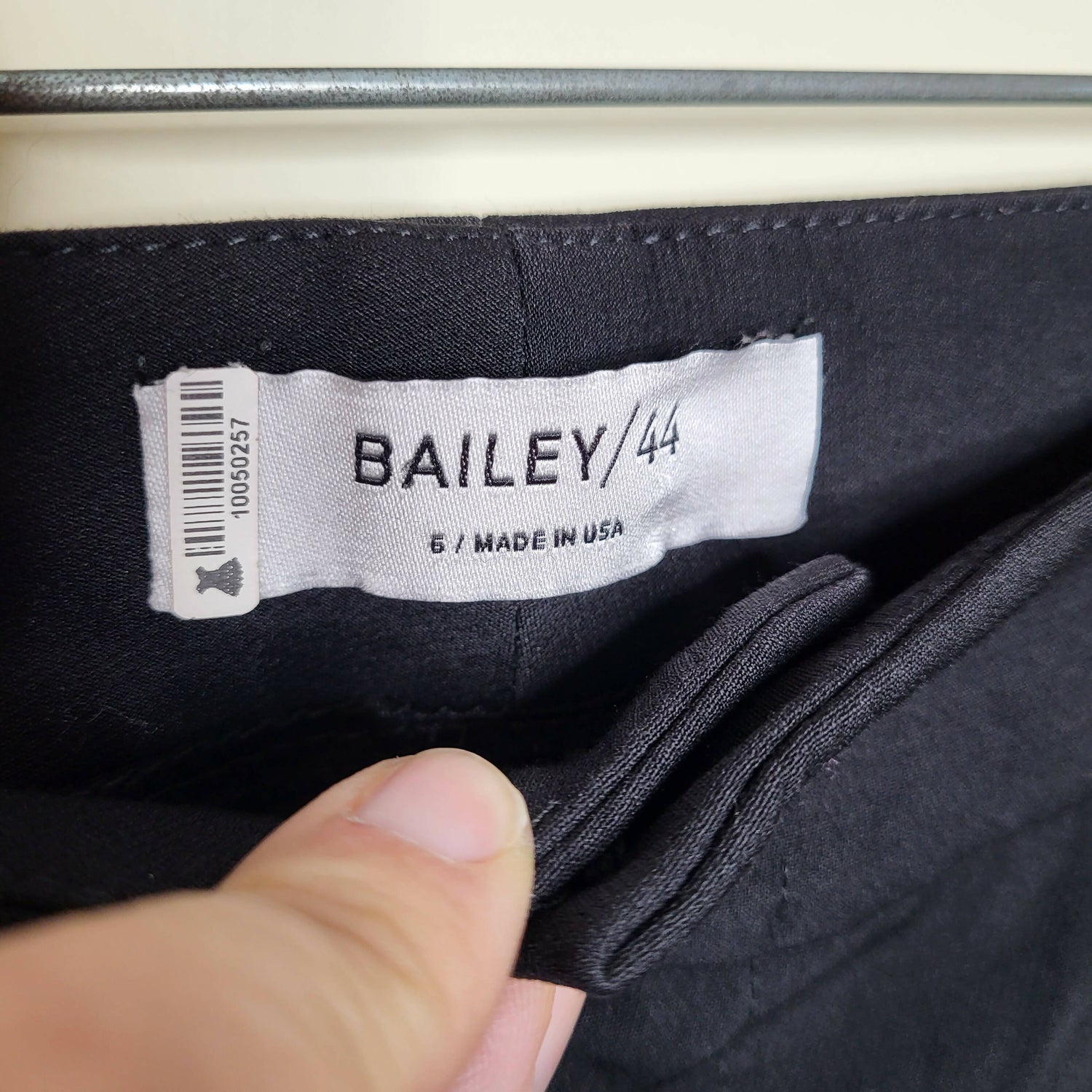 Bailey 44 Kempner Tuxedo Stripe Pant - /Black