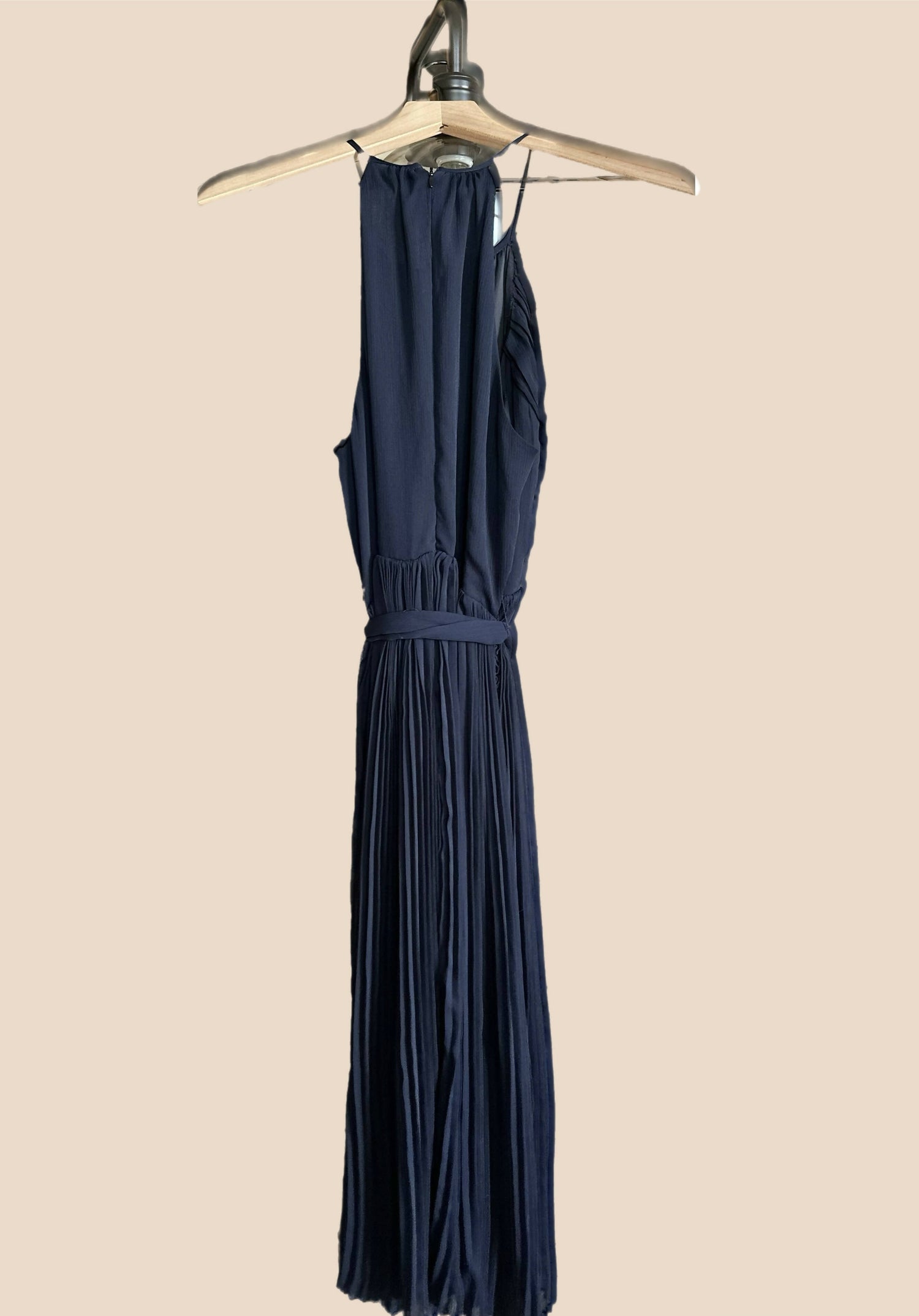 Elie Tahari Crinkle Chiffon Halter Midi Dress - /Navy