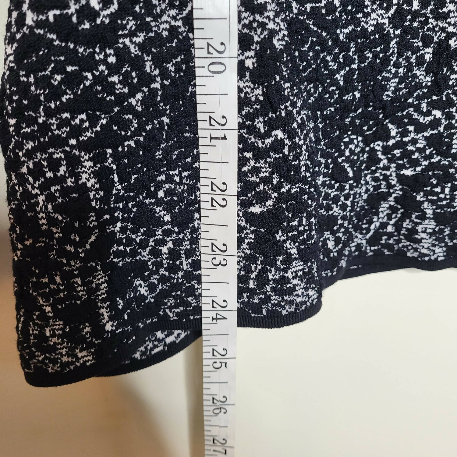 Reiss Long Sleeve Ballet Neckline Top - Abstract - Black Multi