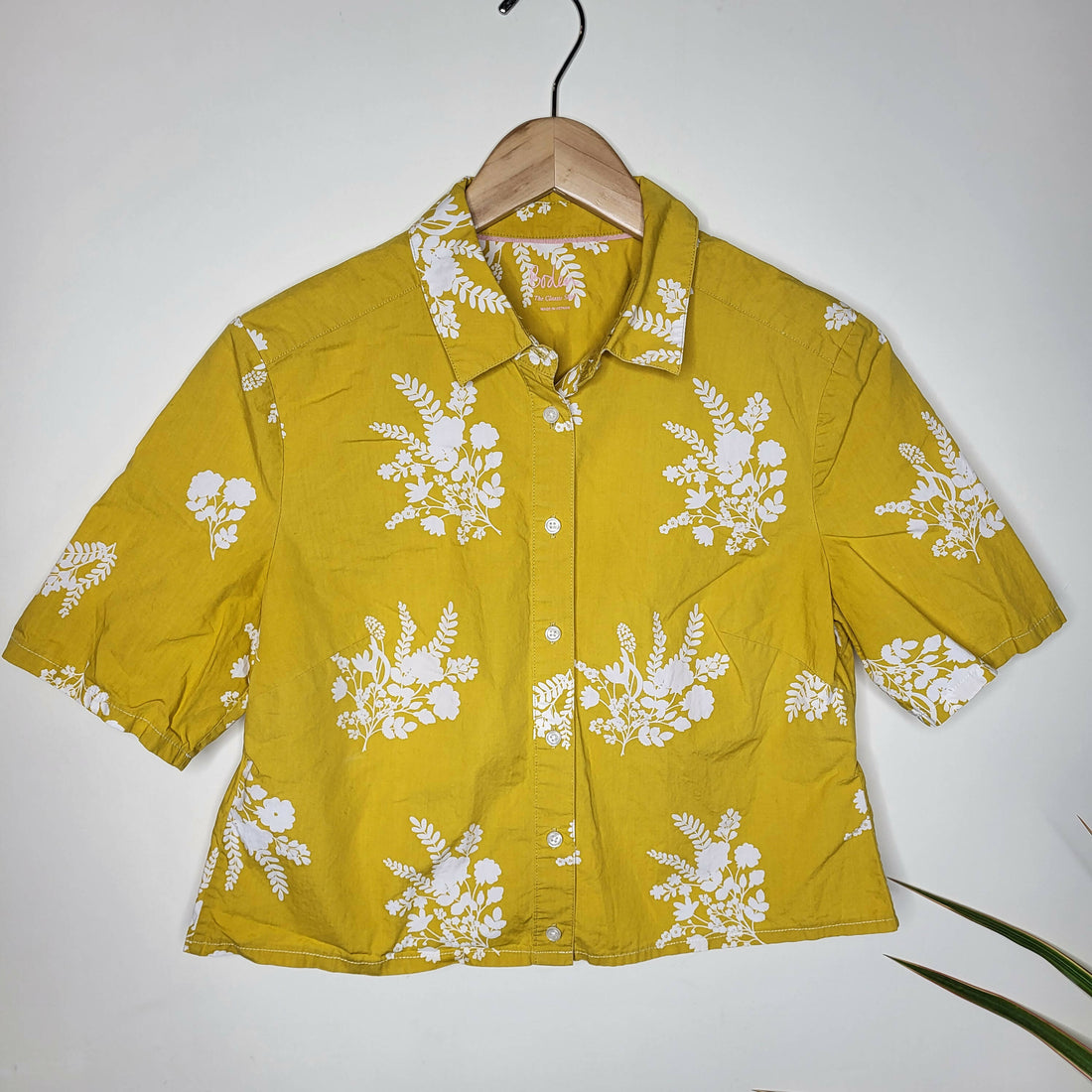 Boden Upcycled Short Sleeve Cropped Button-Down Shirt