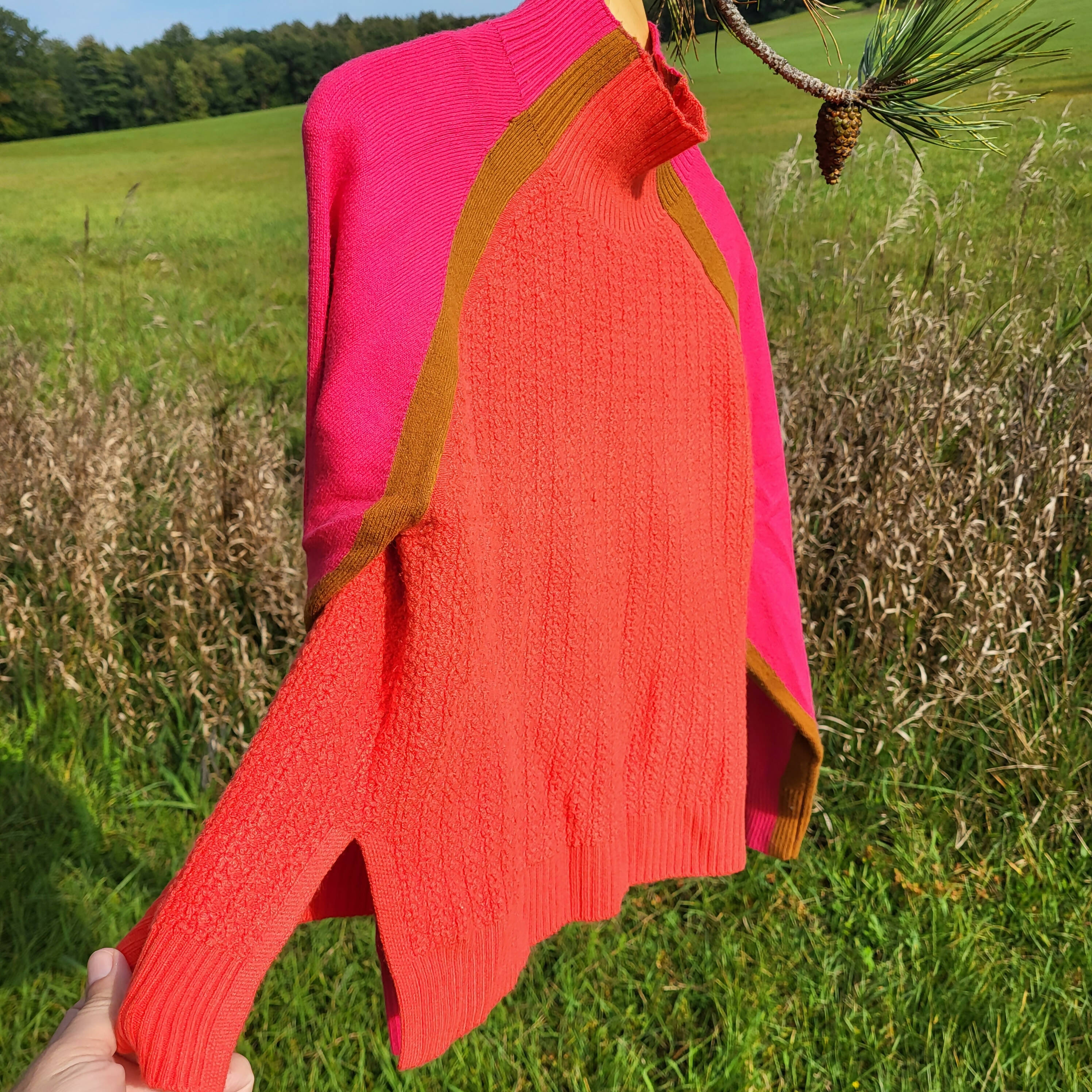 FRENCH CONNECTION Colorblock Turtleneck In Ginger/ Raspberry