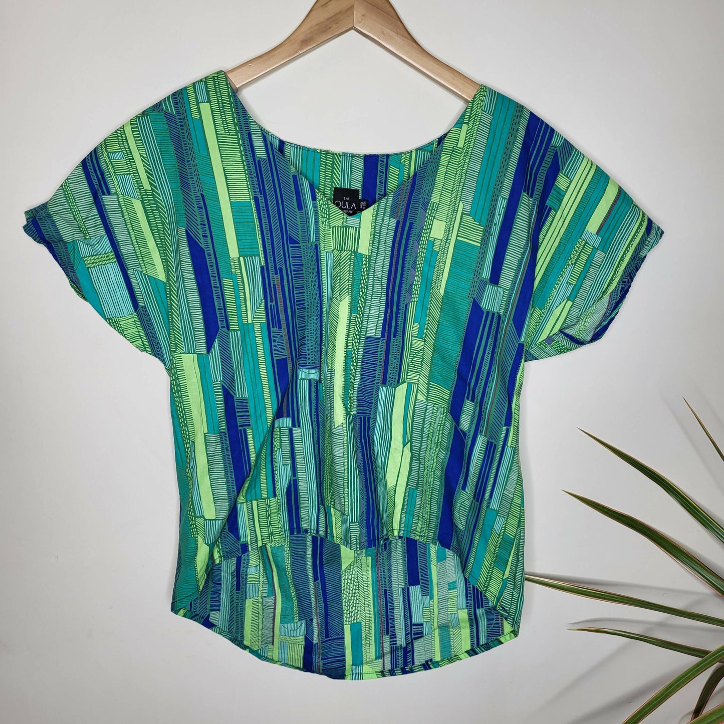 Oula Short Sleeve V-Neck Wax Printed Tee - Geometric - Green Multi