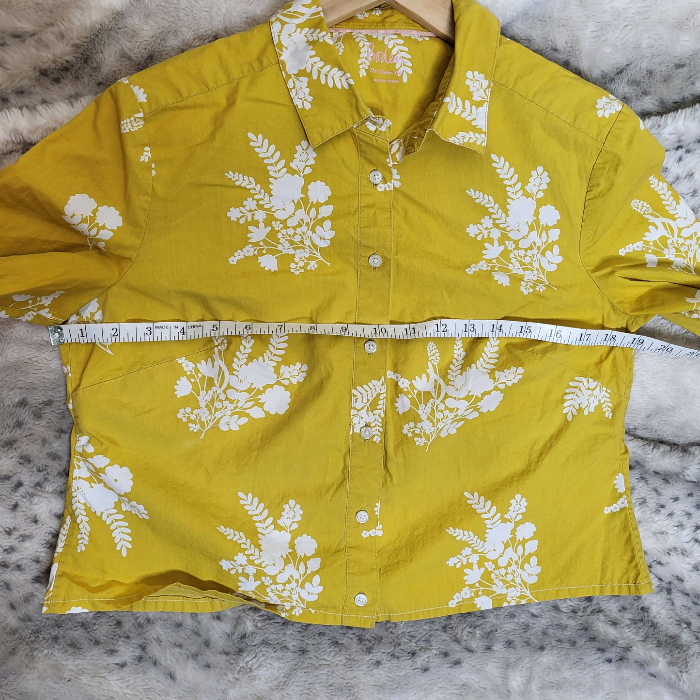 Boden Upcycled Short Sleeve Cropped Button-Down Shirt