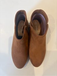 🎀 Cat & Jack Girls Brown Ankle Booties with Side Zip Size 5