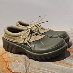 Crocs Axle Duck Shoes Womens 7 Mens 5 Tan Brown Leather Lace Up Outdo…